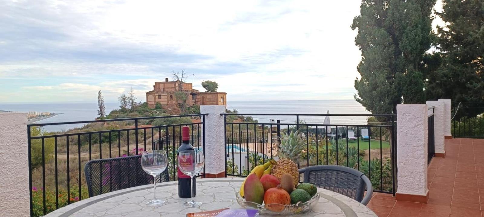 فيلا La Torrecica, Con Caracter Andaluz Y Magnificas Vistas Al Mar Y Sierra Nevada سالوبرينيا المظهر الخارجي الصورة